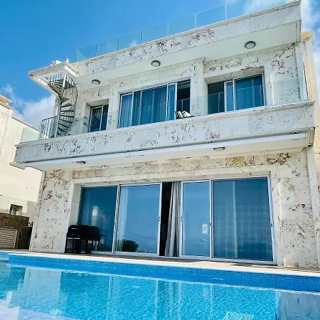 Kisso Vitolia * Paphos
