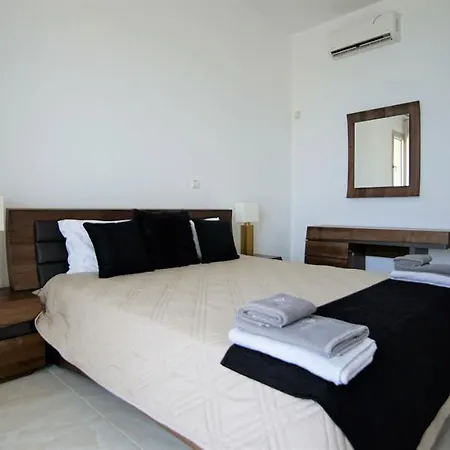 Kisso Vitolia Villa Paphos